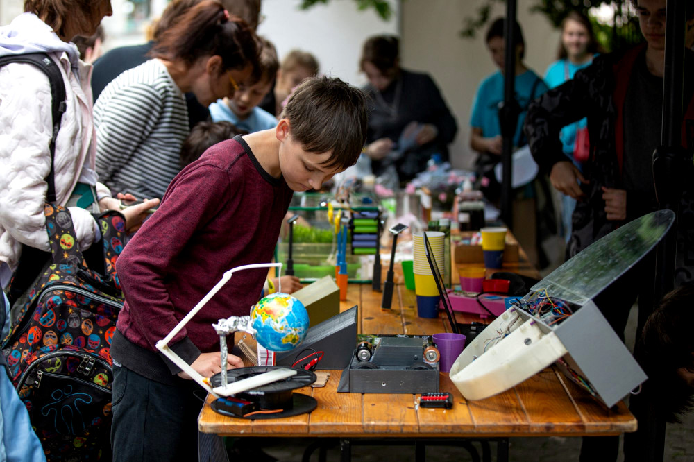 1173 image for slide