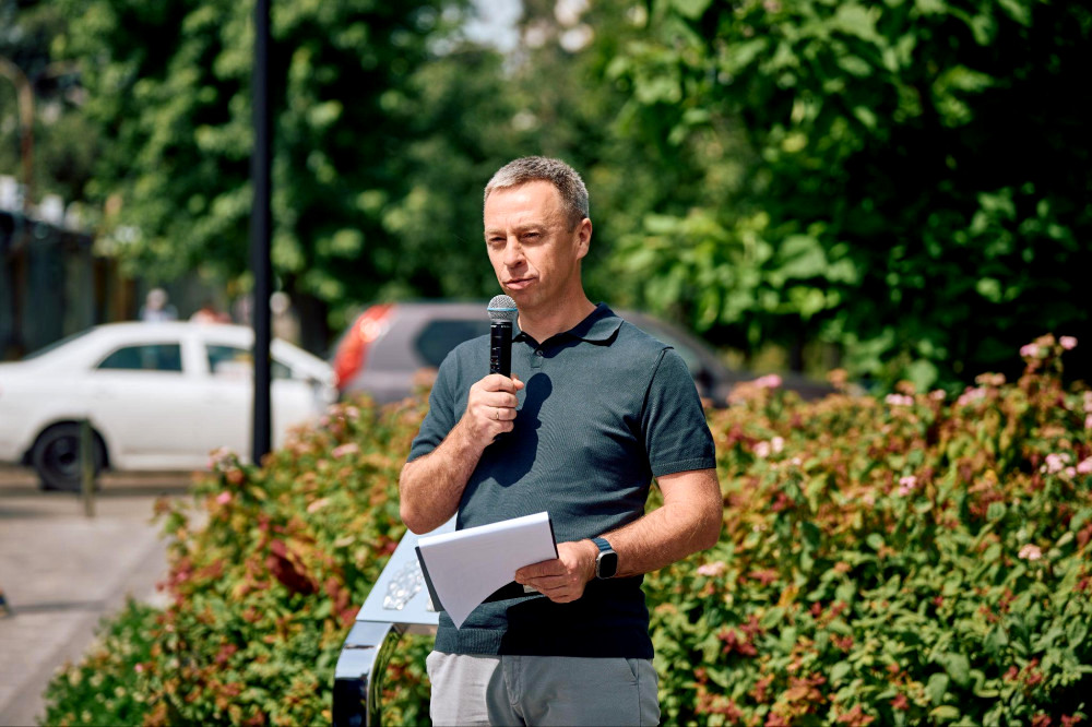 2490 image for slide