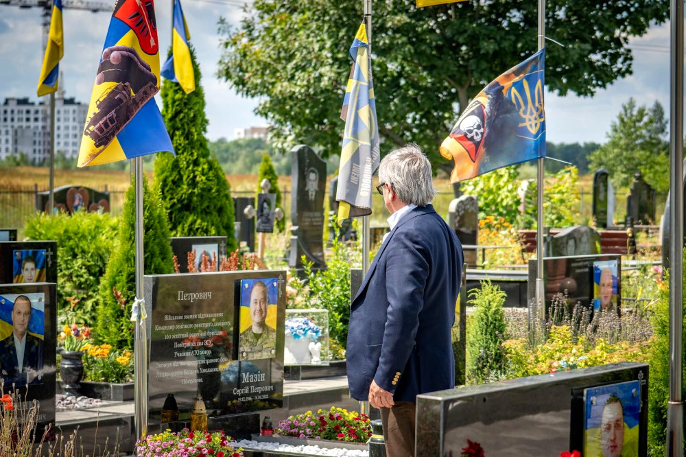 3379 image for slide