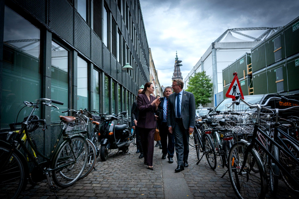 4739 image for slide