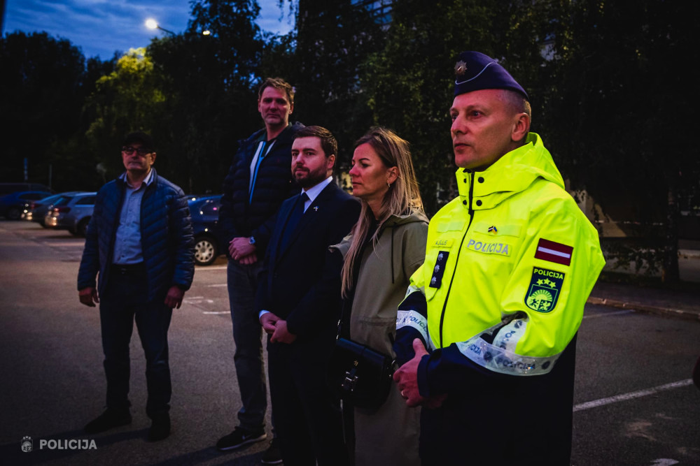 5892 image for slide