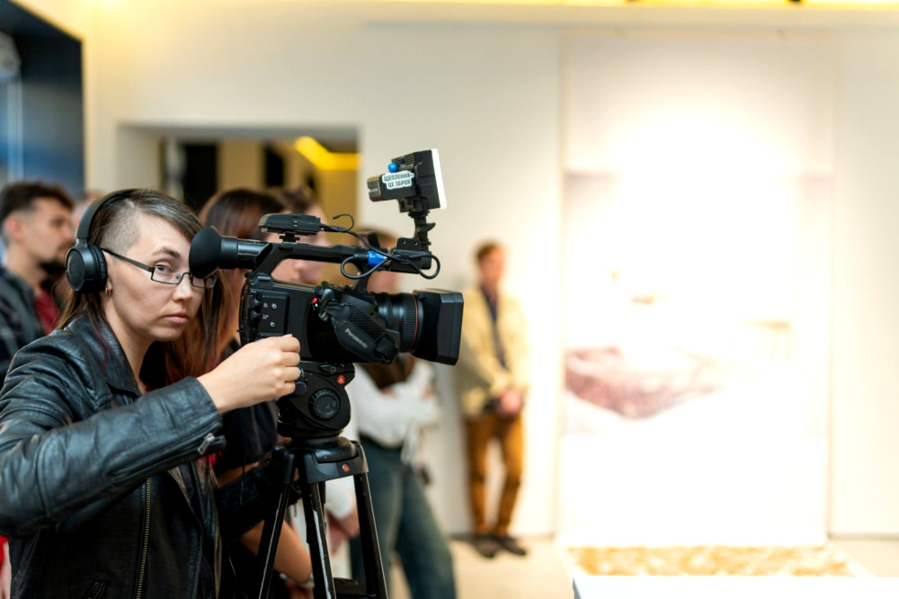 6407 image for slide