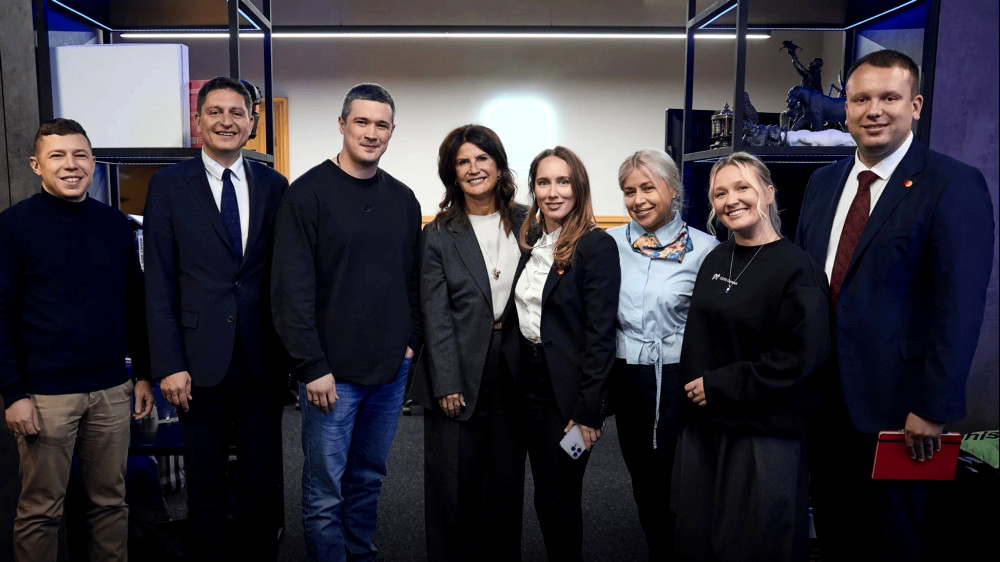 6558 image for slide