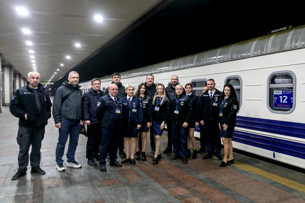 6633 image for slide