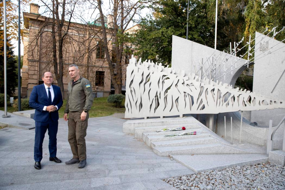 6796 image for slide