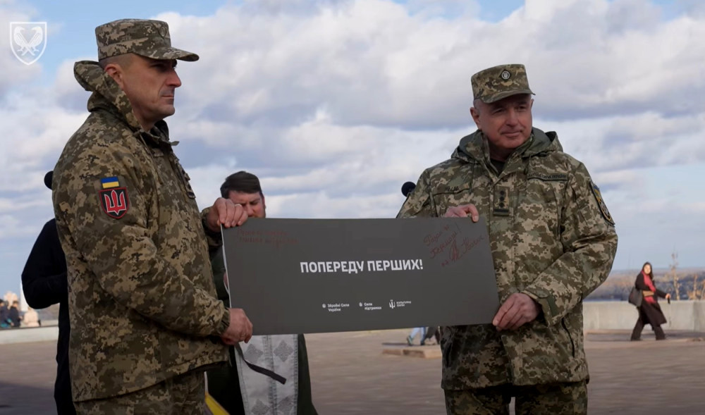 7421 image for slide