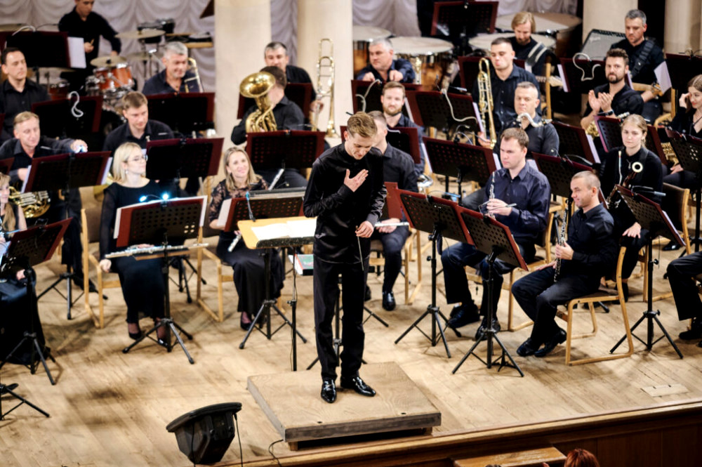 7527 image for slide