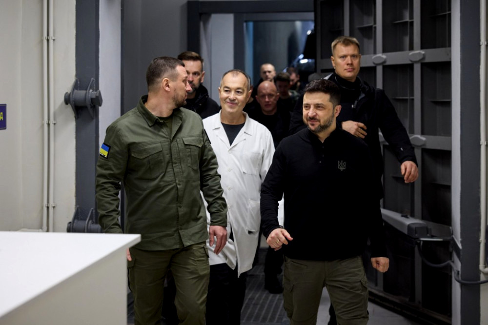 7676 image for slide