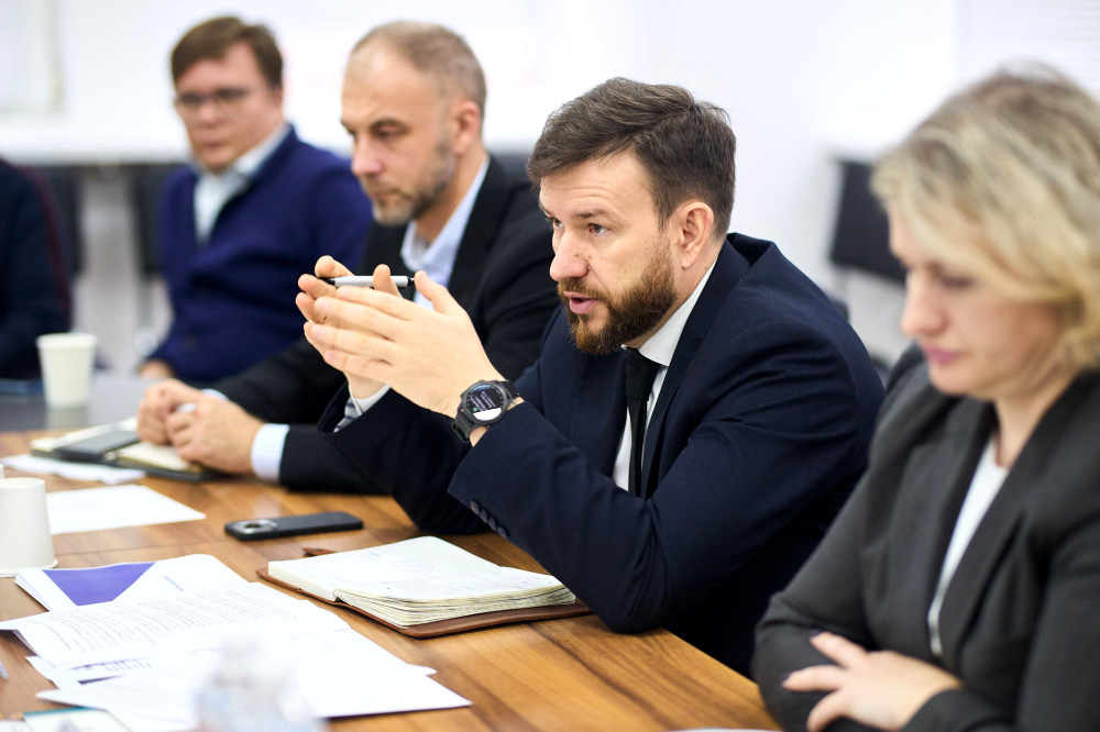 7719 image for slide