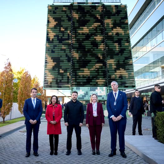 7887 image for slide